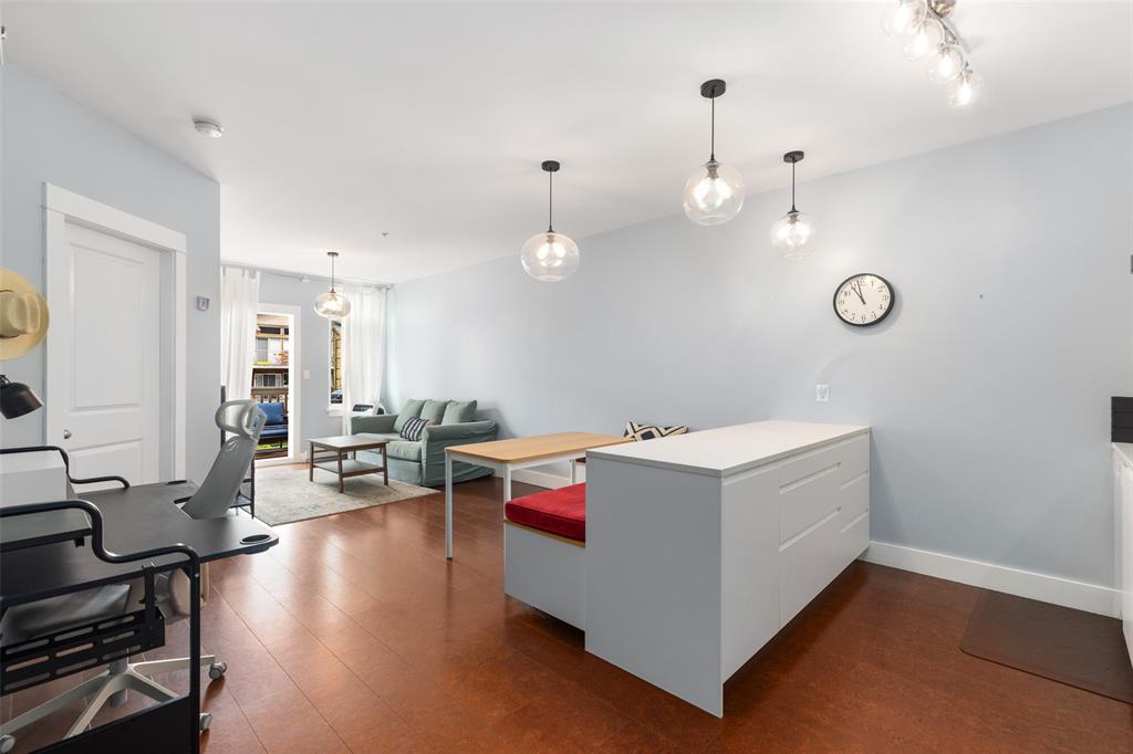 #205 – 7330 Arbutus Street