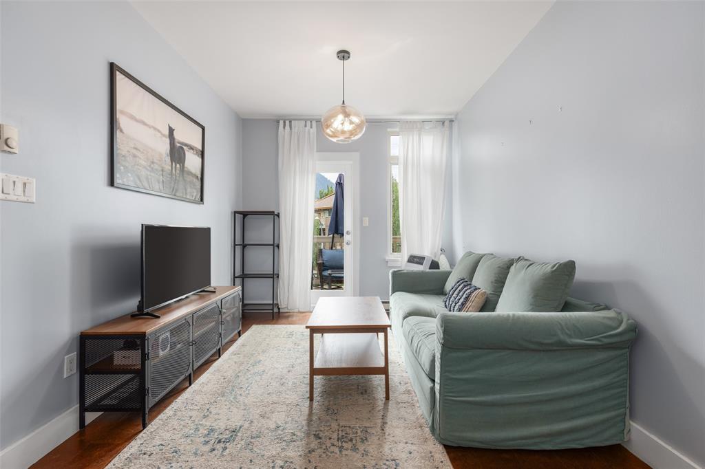 #205 – 7330 Arbutus Street