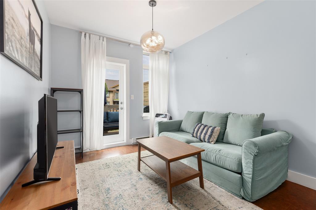 #205 – 7330 Arbutus Street