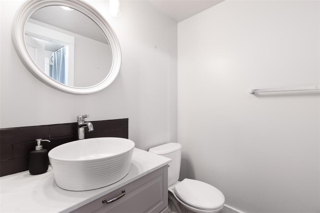 #205 – 7330 Arbutus Street