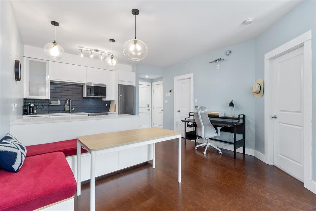 #205 – 7330 Arbutus Street
