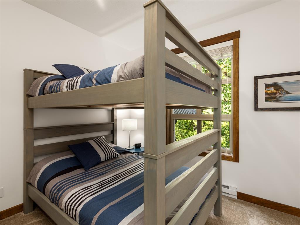 #225 – 4660 Blackcomb Way