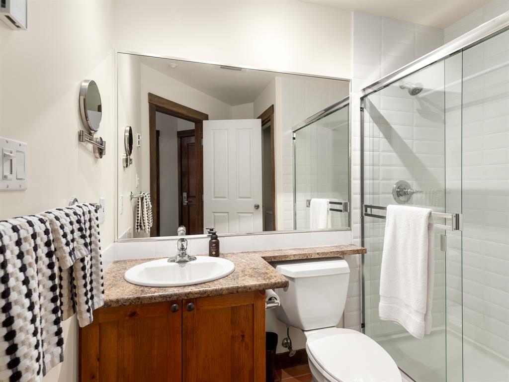 #225 – 4660 Blackcomb Way