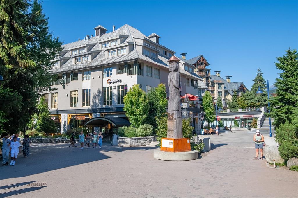 #424 – 4295 Blackcomb Way