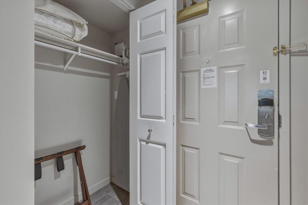 #424 – 4295 Blackcomb Way