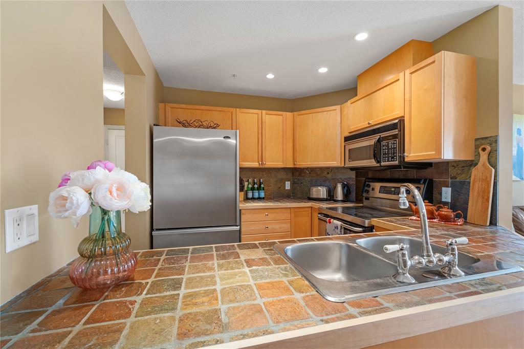 #209 – 8080 Nicklaus North Boulevard