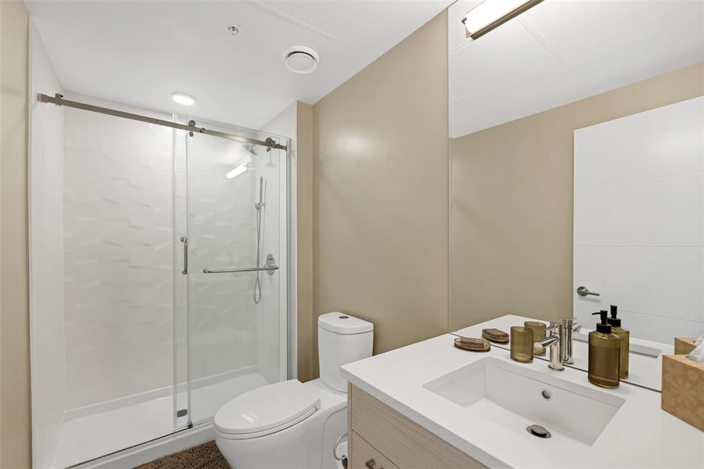 #616 – 38033 Second Avenue