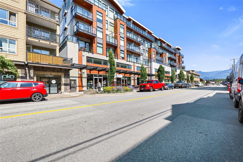 #616 – 38033 Second Avenue