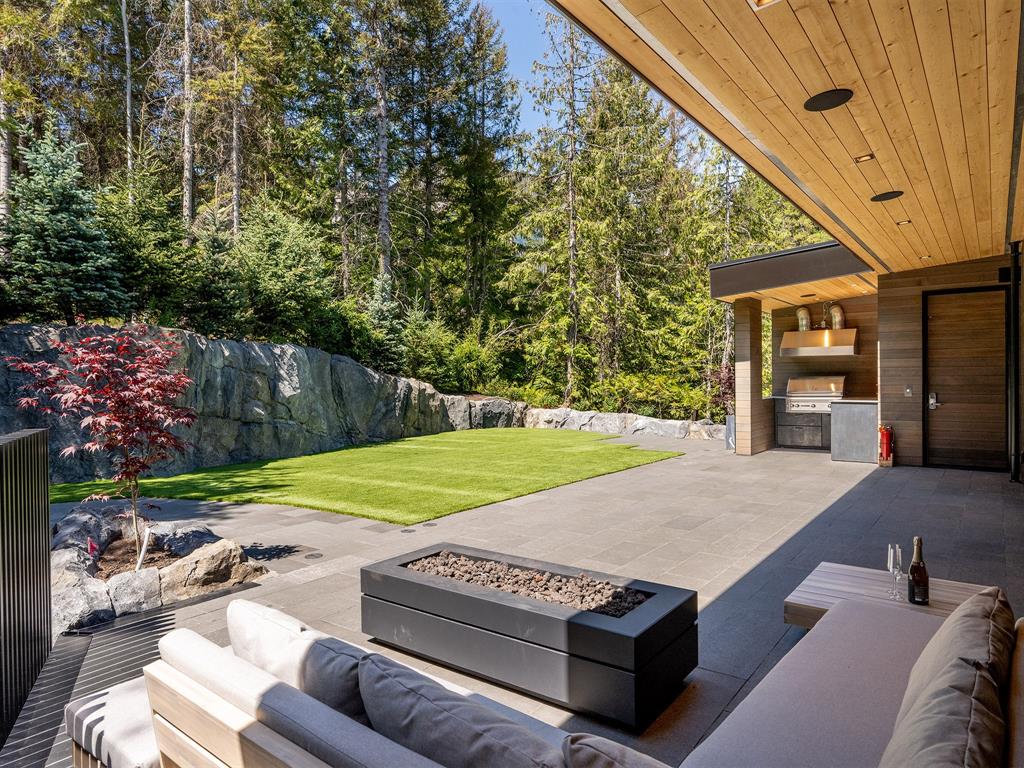 3452 Blueberry Drive