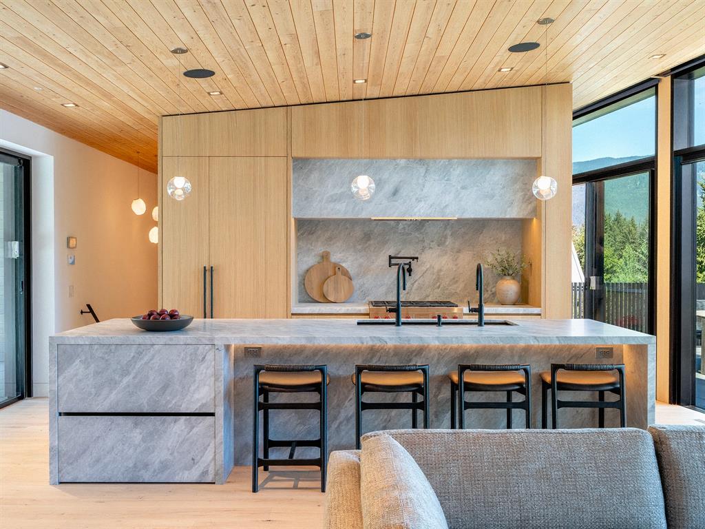 3452 Blueberry Drive