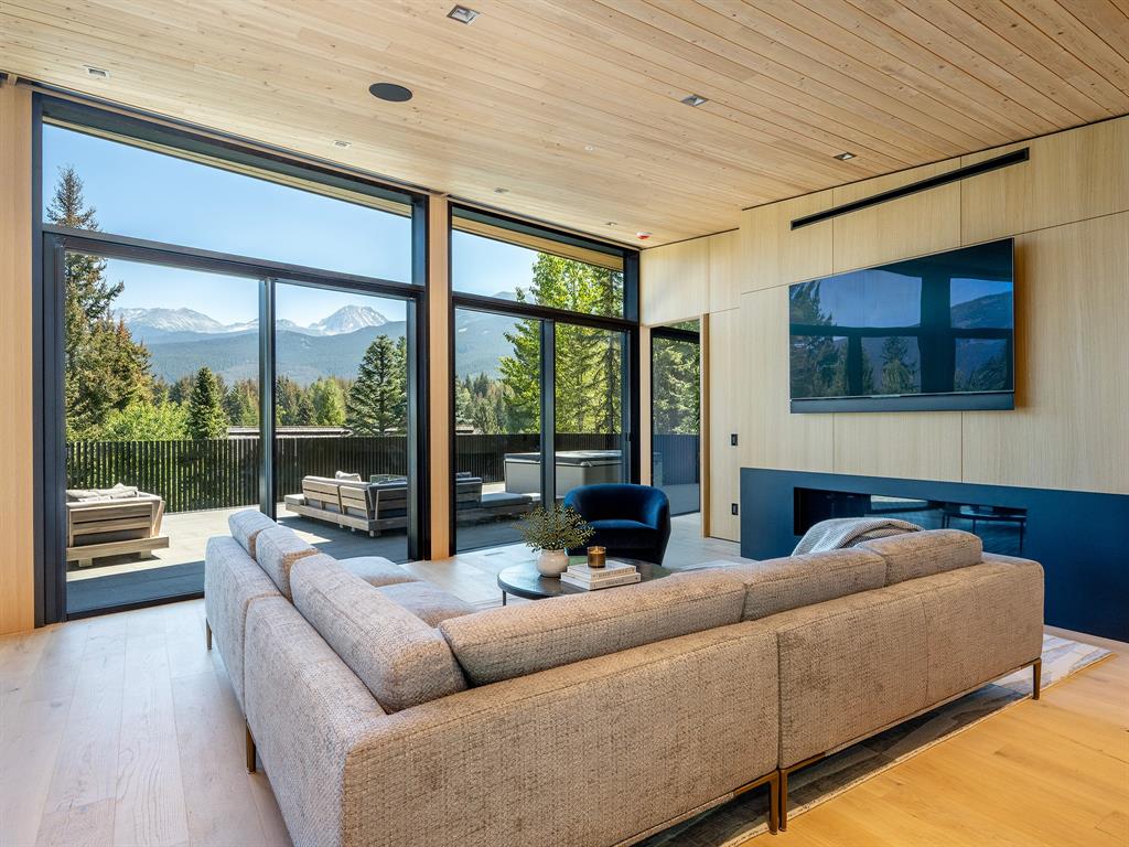 3452 Blueberry Drive