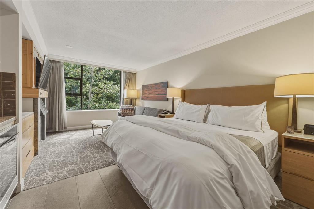 #871/872 – 4090 Whsitler Way