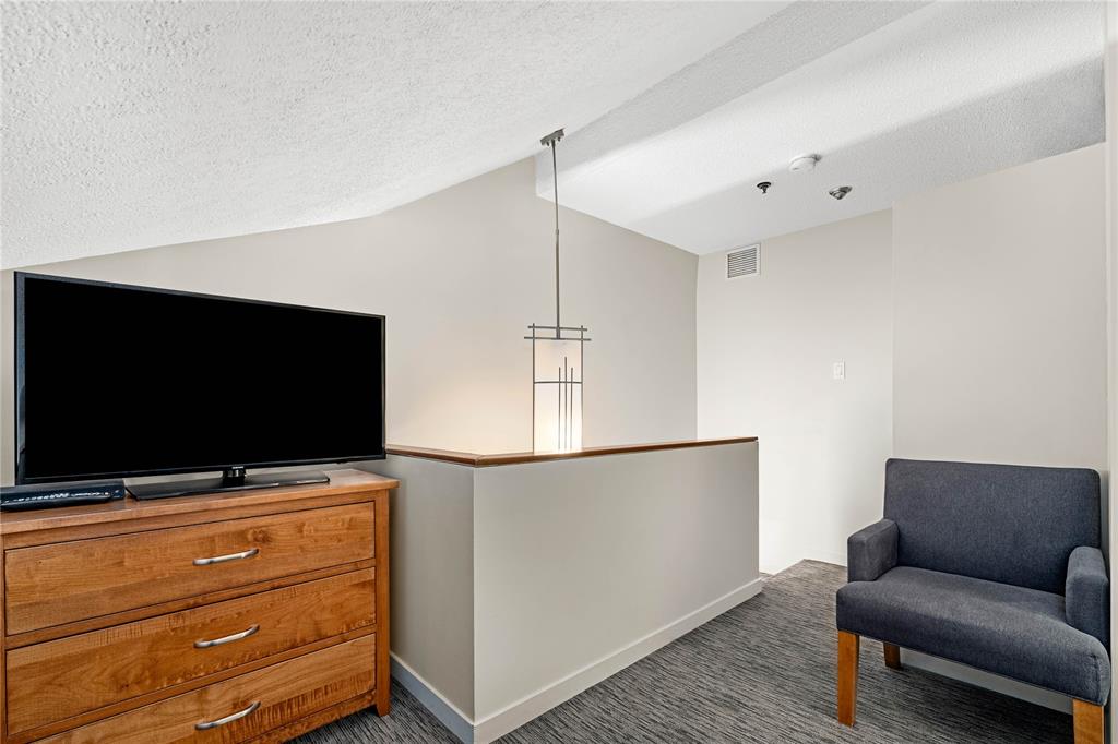 #360 – 4429 Sundial Place