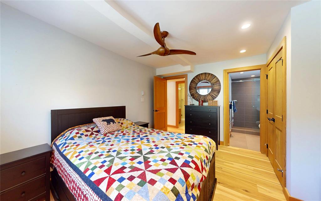 #11 – 2556 Snowridge Crescent