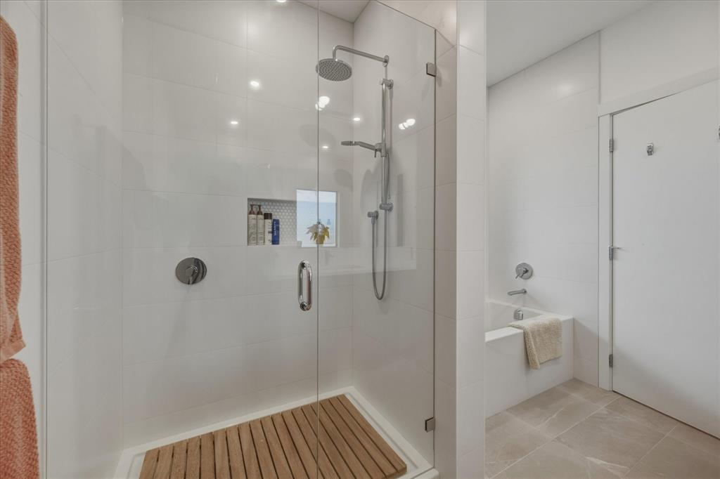 #26 – 4000 Sunstone Way