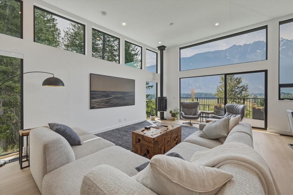 #26 – 4000 Sunstone Way