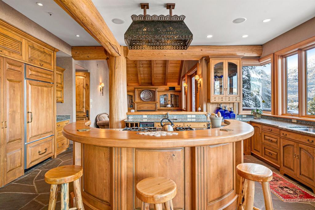 3820 Sunridge Drive