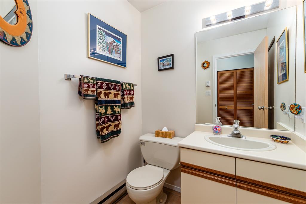 #30 – 2544 Snowridge Circle