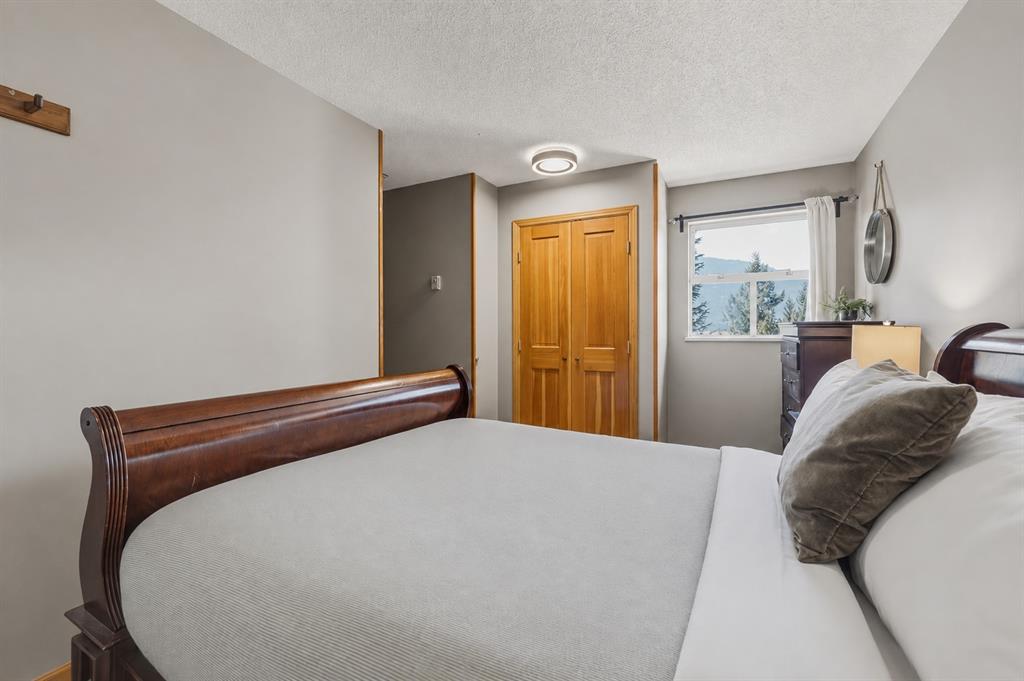 #302 – 4749 Spearhead Drive