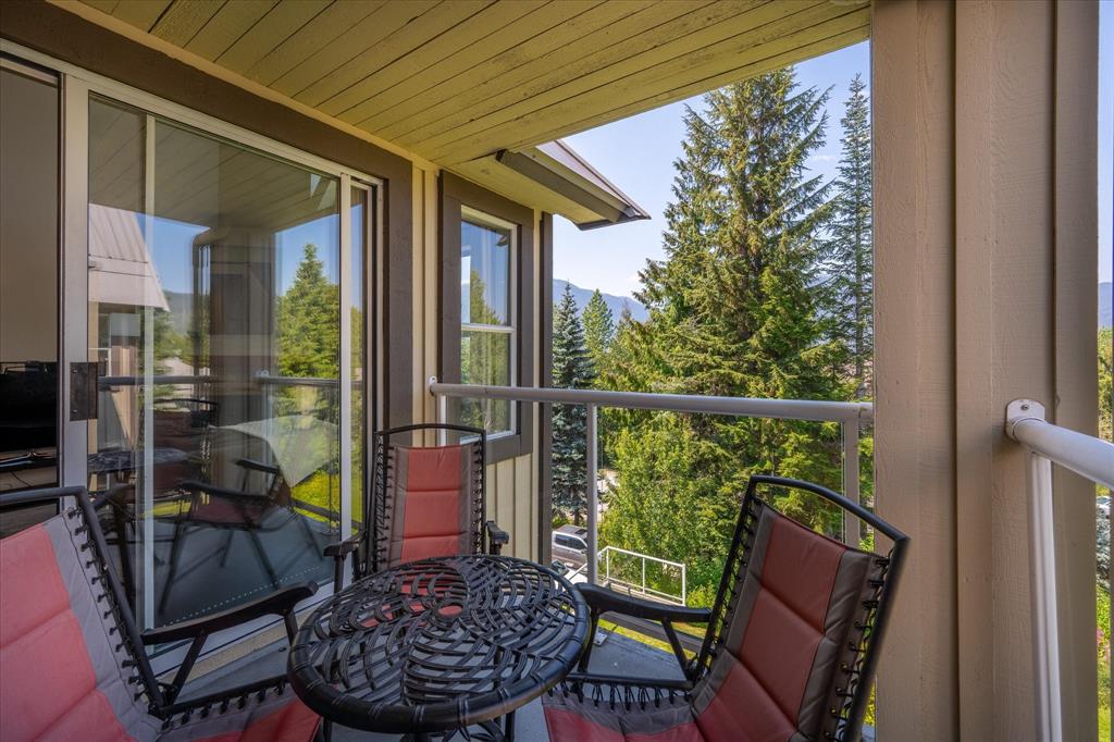 #302 – 4749 Spearhead Drive