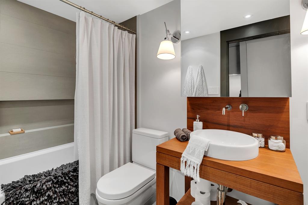 #103 – 6850 Crabapple Drive