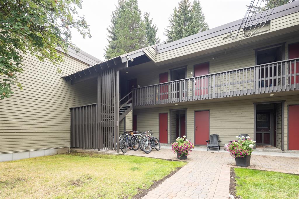 #103 – 6850 Crabapple Drive
