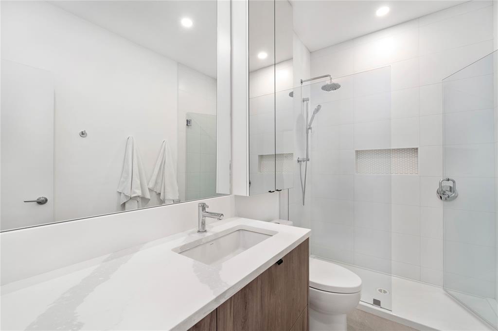 #41 – 4000 Sunstone Way