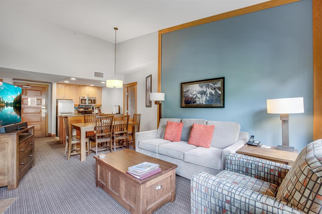 #403D – 2036 London Lane