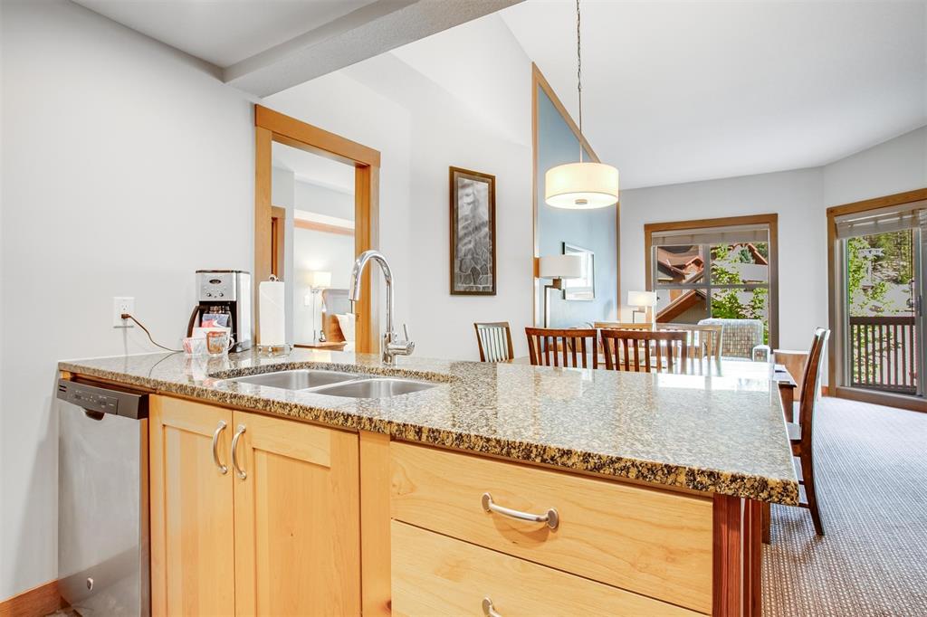 #403D – 2036 London Lane