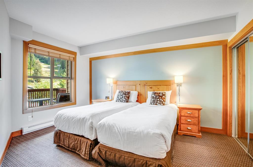 #403D – 2036 London Lane