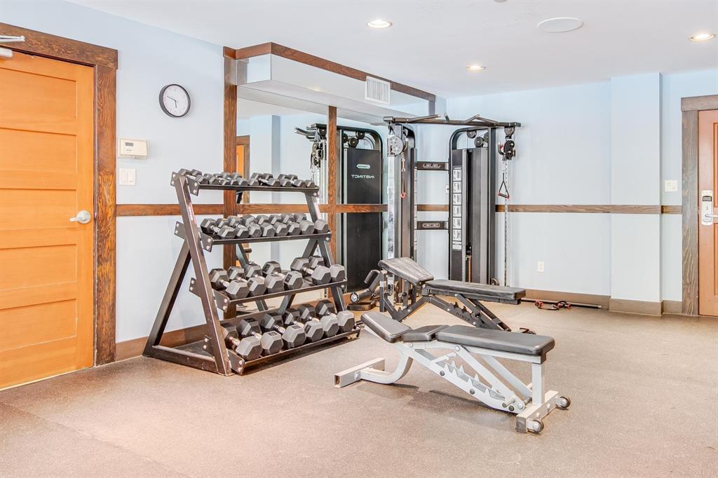 #403D – 2036 London Lane