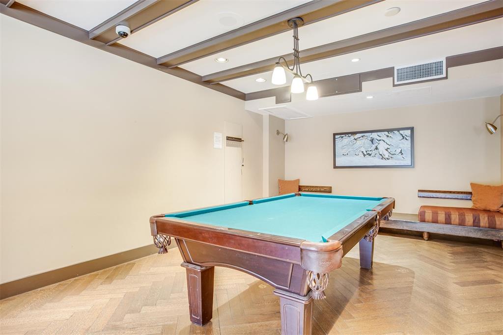 #403D – 2036 London Lane