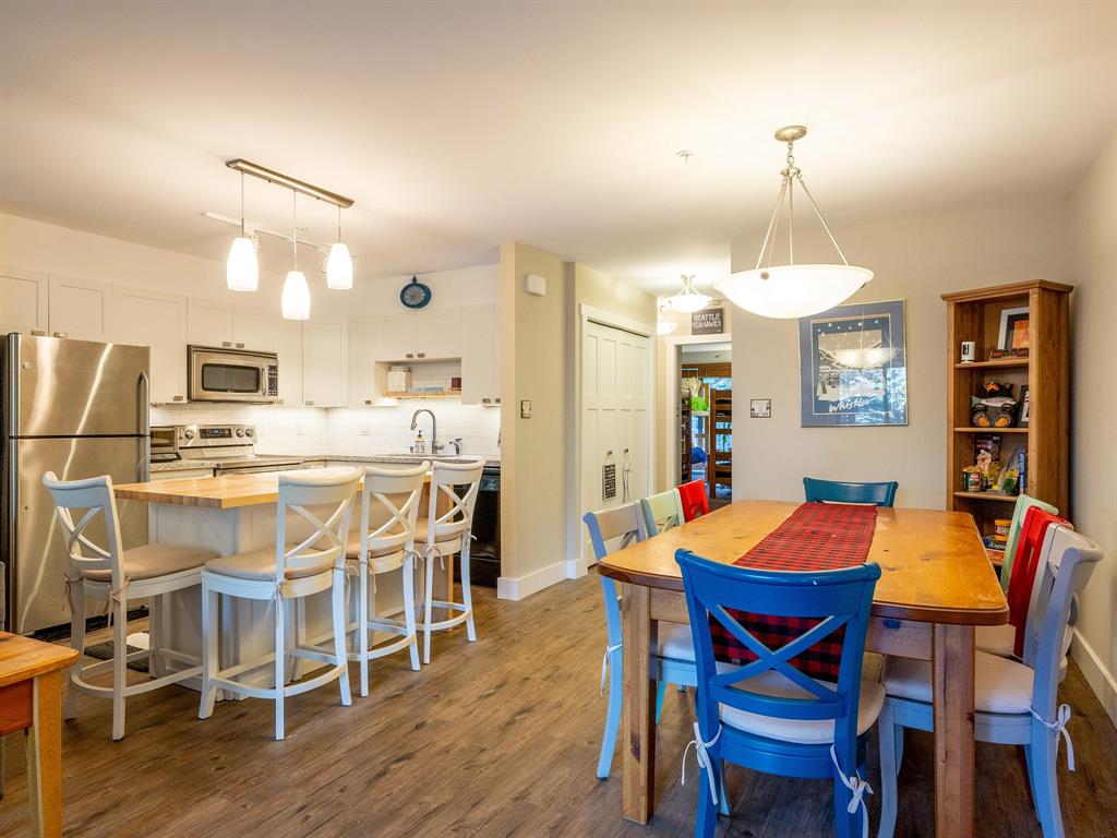 #6 – 4725 Spearhead Drive
