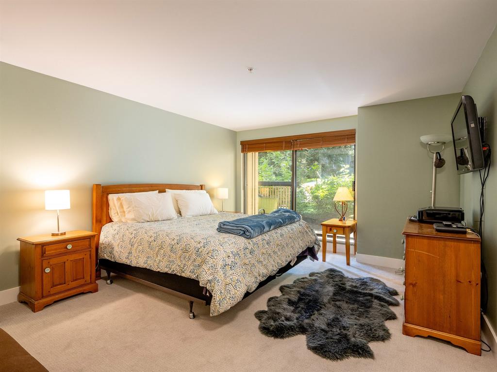 #6 – 4725 Spearhead Drive
