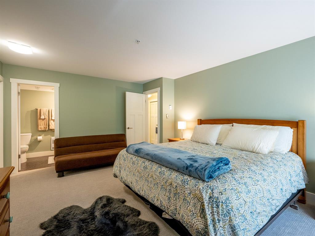 #6 – 4725 Spearhead Drive