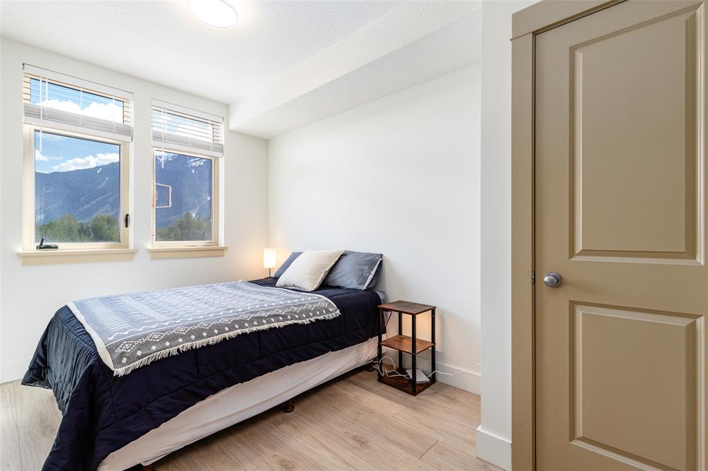 #309 – 7330 Arbutus Street