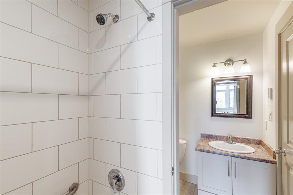 #309 – 7330 Arbutus Street
