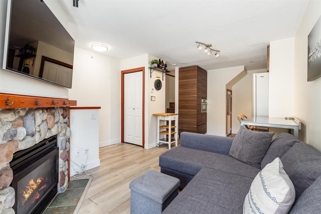 #11 – 4388 Northlands Boulevard