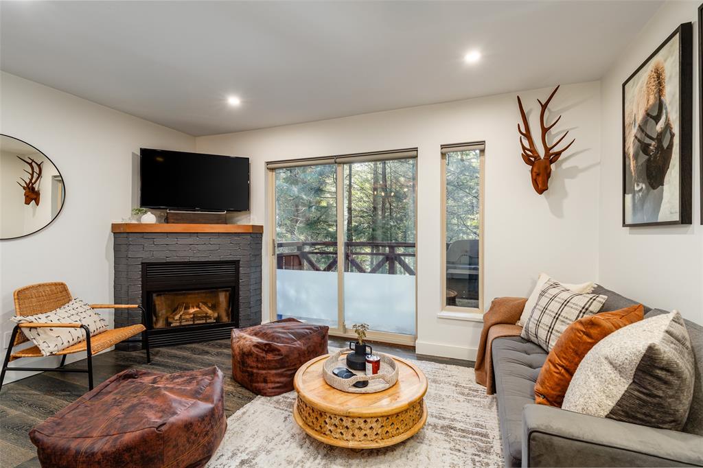 #113 – 3070 Hillcrest Drive
