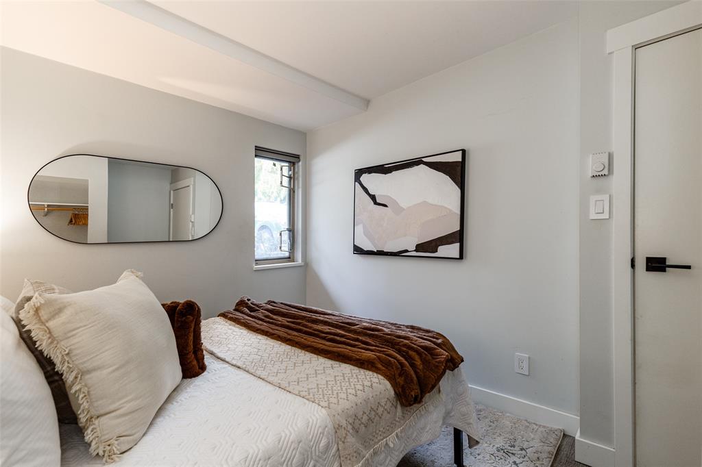 #113 – 3070 Hillcrest Drive