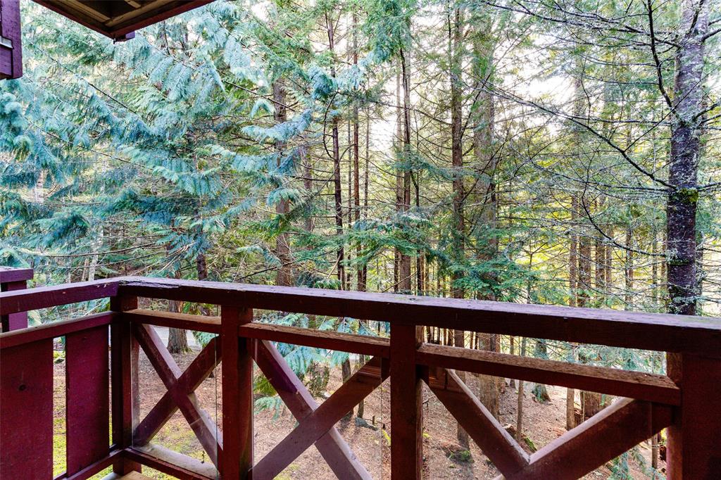 #113 – 3070 Hillcrest Drive