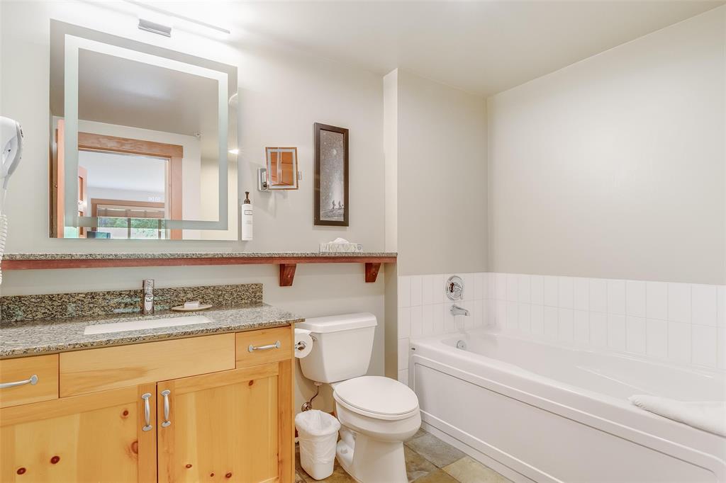 #532D – 2036 London Lane
