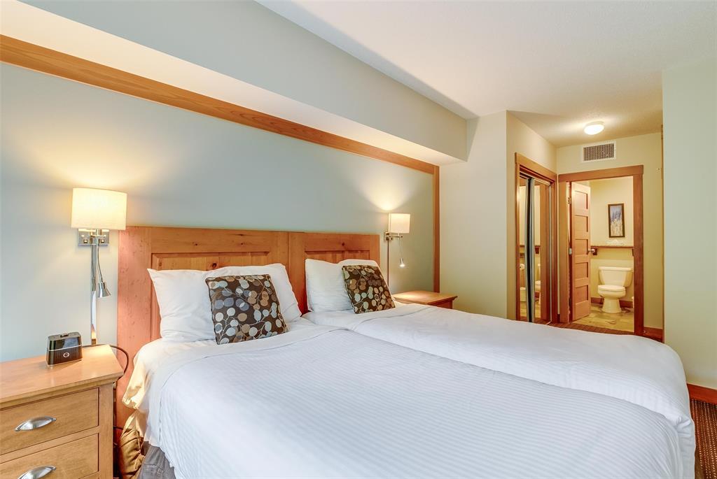 #532D – 2036 London Lane