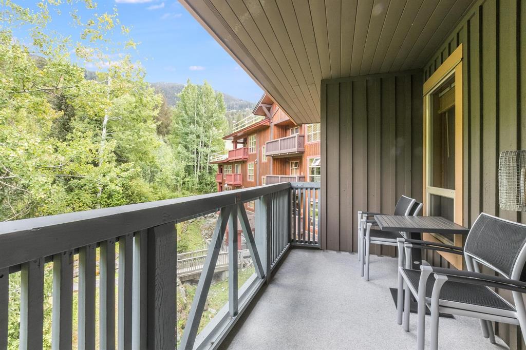 #532D – 2036 London Lane