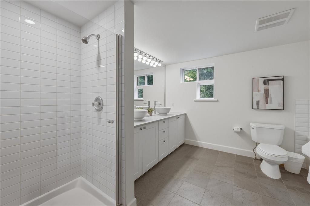 #28 – 4628 Blackcomb Way