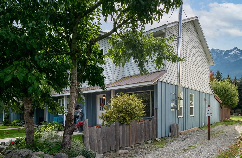#17 – 7416 Flint Street