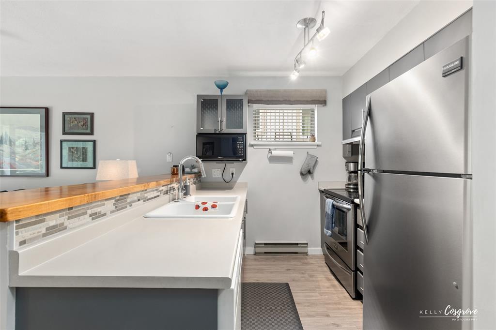 #801 – 3050 Hillcrest Drive