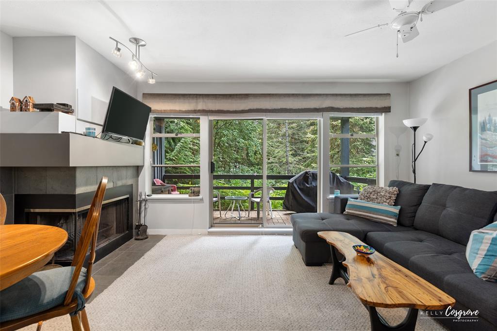#801 – 3050 Hillcrest Drive