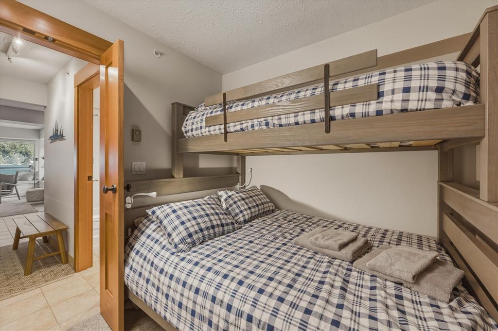 #17 – 3262 Archibald Way