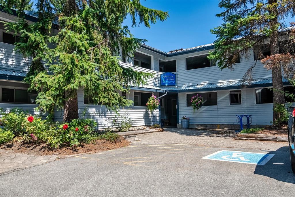 #17 – 3262 Archibald Way